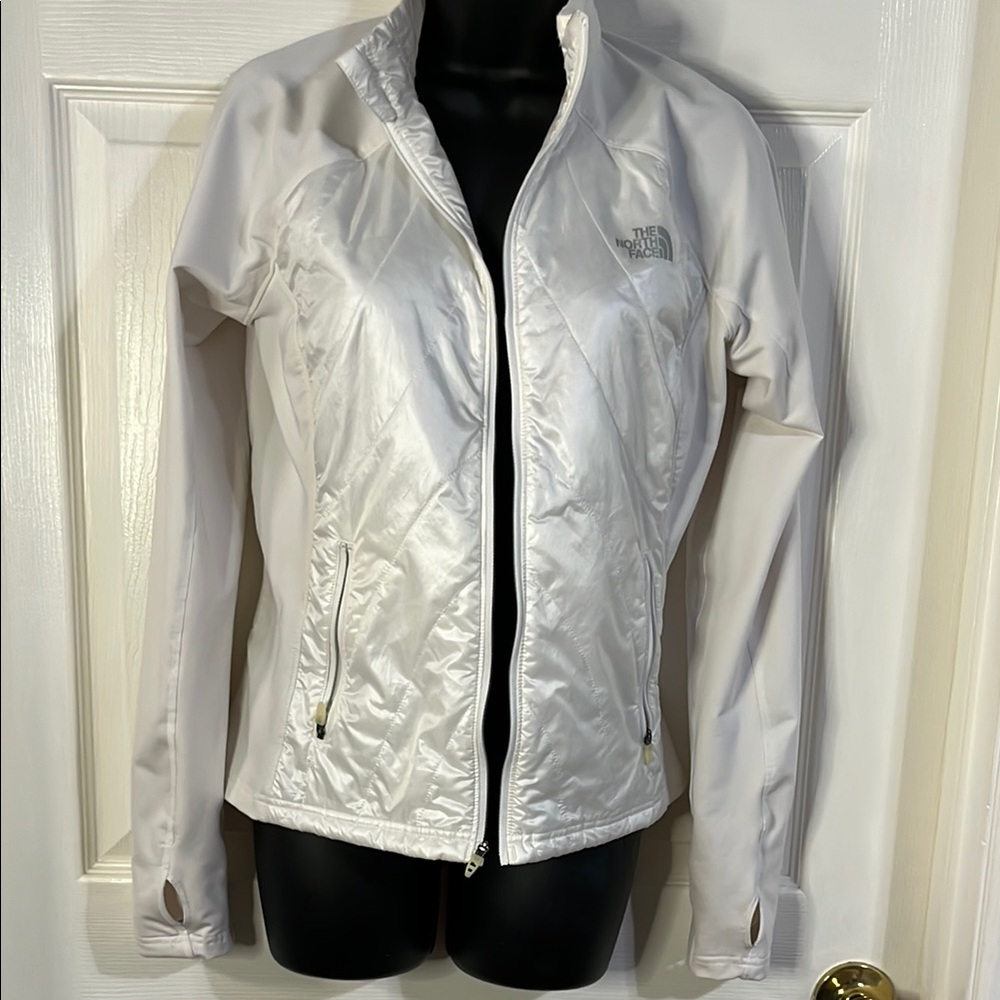 The North Face flight series windbreaker jacket, size S/P.